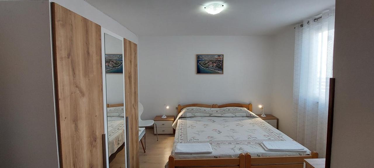 Room Eta Црес Экстерьер фото