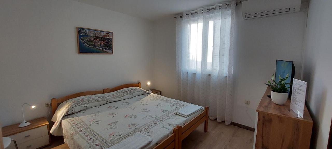 Room Eta Црес Экстерьер фото